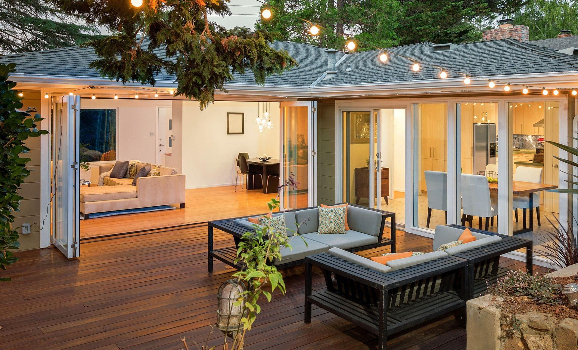 madison-window-products-inc-hero-bifold-doors-1920w
