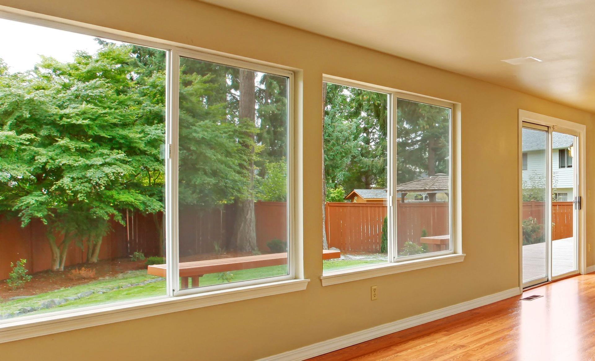 madison-window-products-inc-hero-standard-windows-1920w (1)